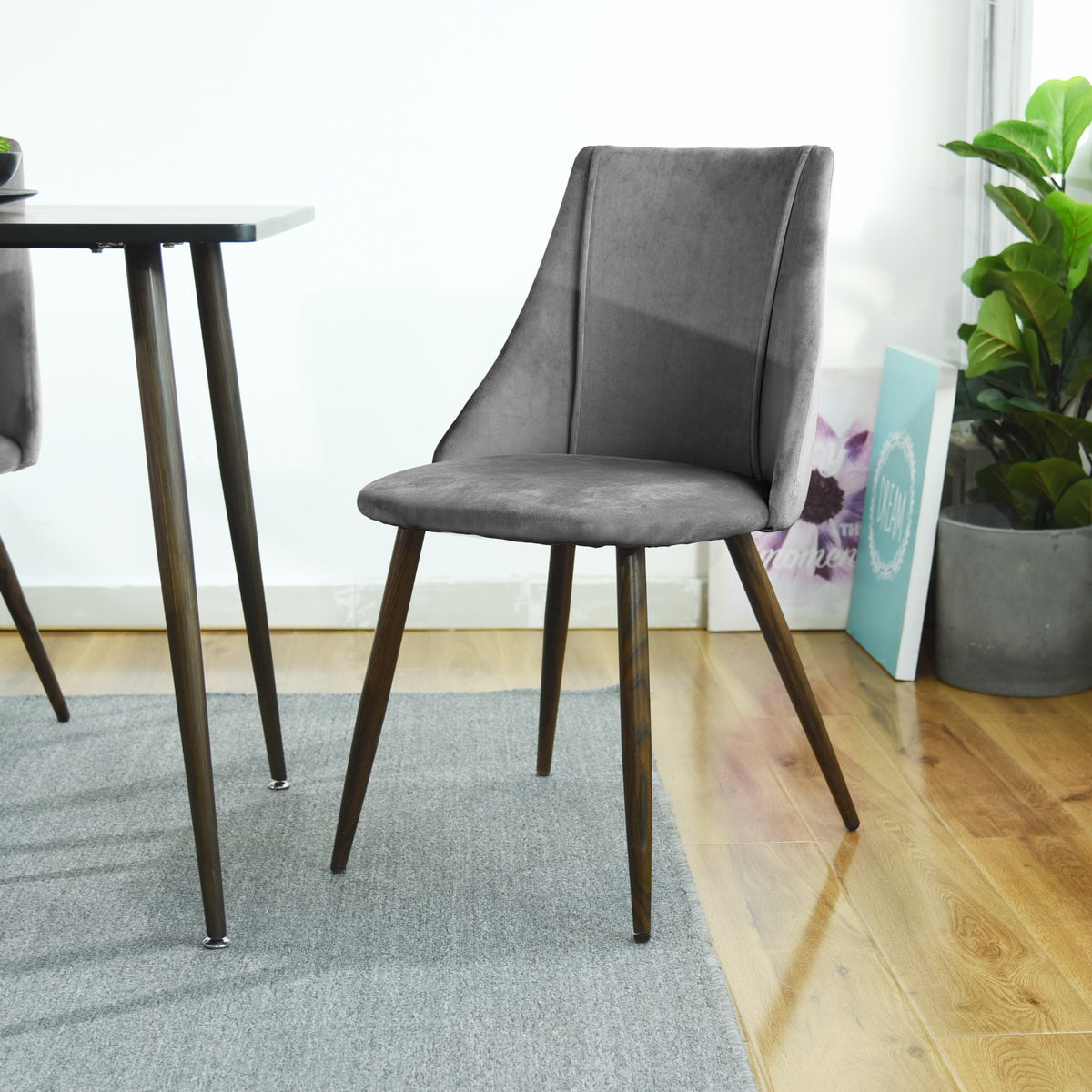 Dining Chairs Velvet Upholstered Metal Legs Smeg